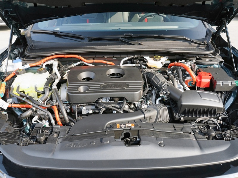 Ford_Mondeo_power_2024.jpg